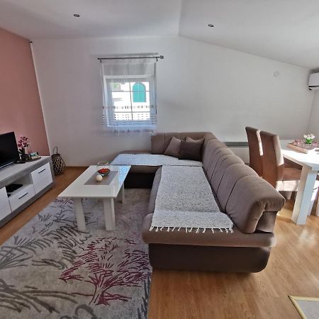 Apartman Iva Цетине Екстериор снимка